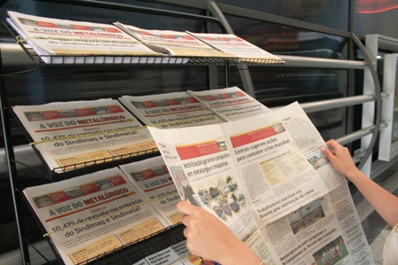 Nova edição do jornal A Voz do Metalúrgico disponível na sede do SMC